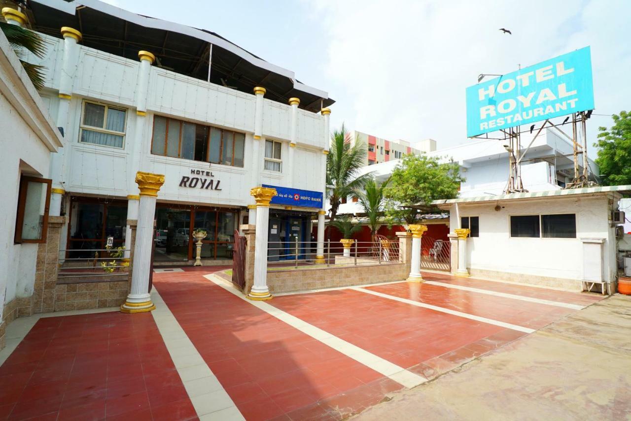 Hotel Royal Ahmedabad Eksteriør billede